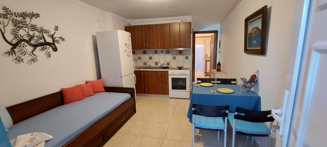 Anna Apartments Néa Péramos Exteriér fotografie
